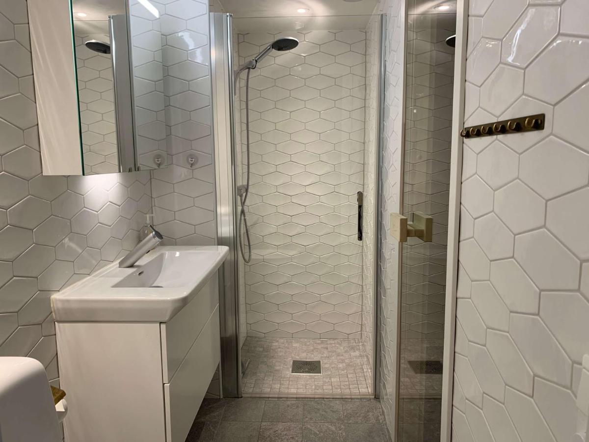 Are Travel - Center Apartment Bagian luar foto
