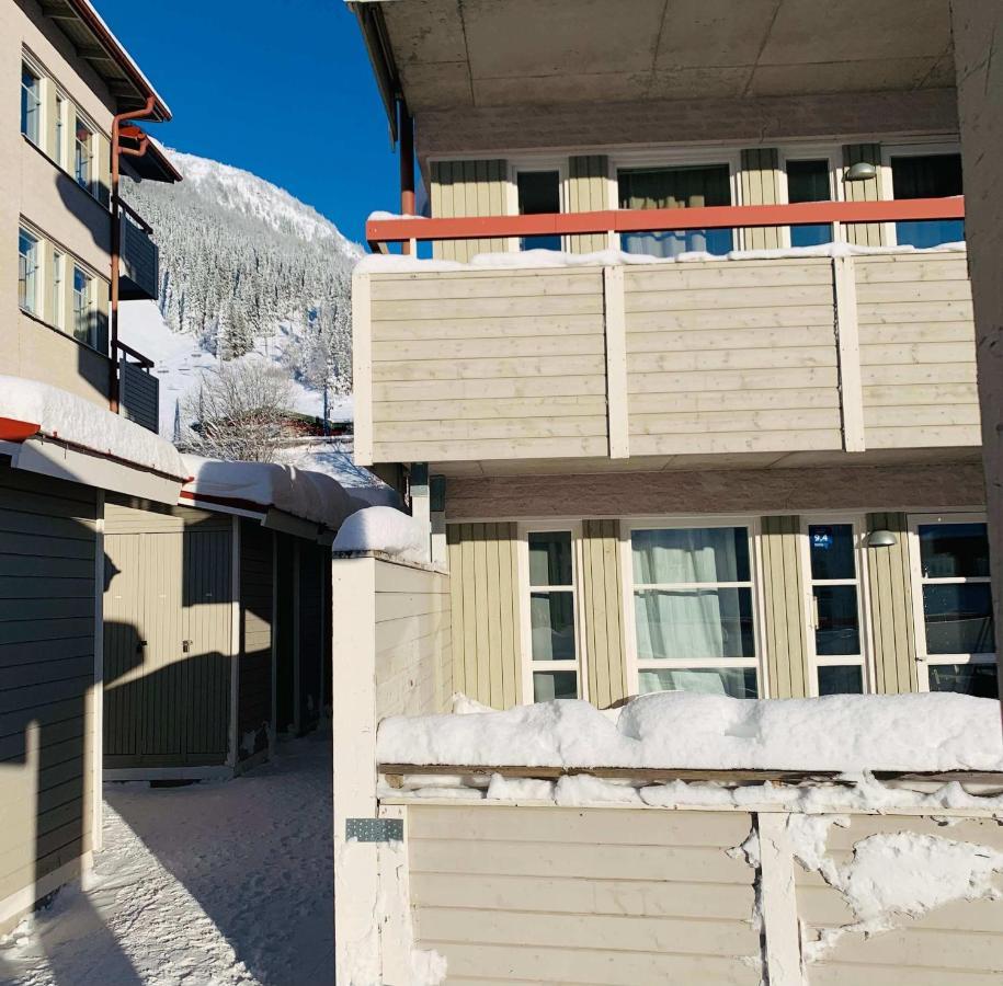 Are Travel - Center Apartment Bagian luar foto
